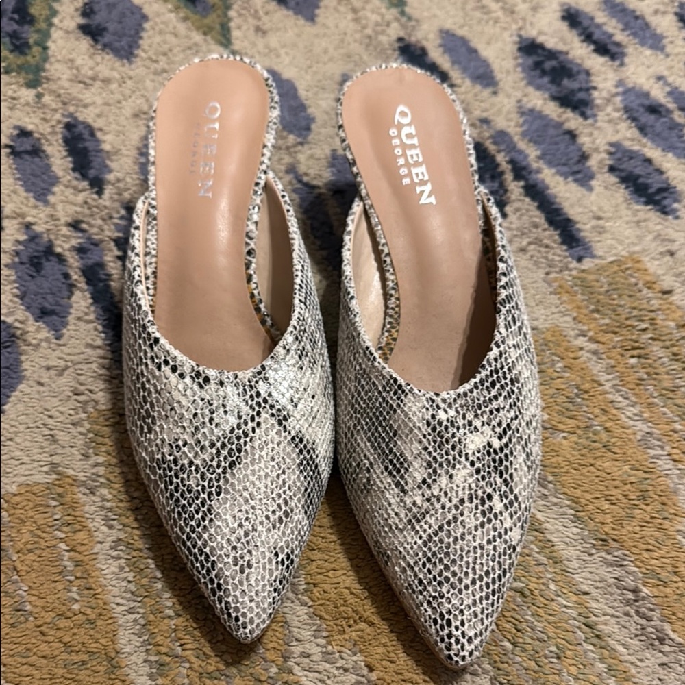 Black and White Mules with Luxurious Texture